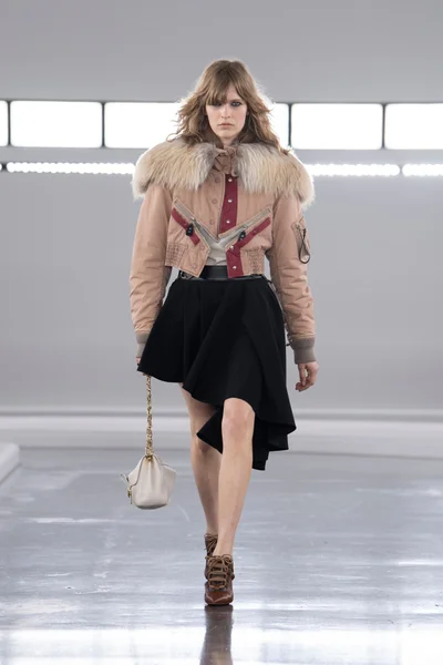 Look 42